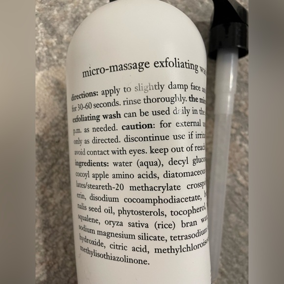 NEW Philosophy Microdelivery Exfoliating Daily Face Wash Unsealed 32oz With Pump - Picture 3 of 3